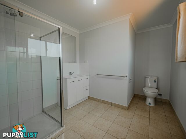 8 Hillview Pde RUSSELL ISLAND QLD 4184