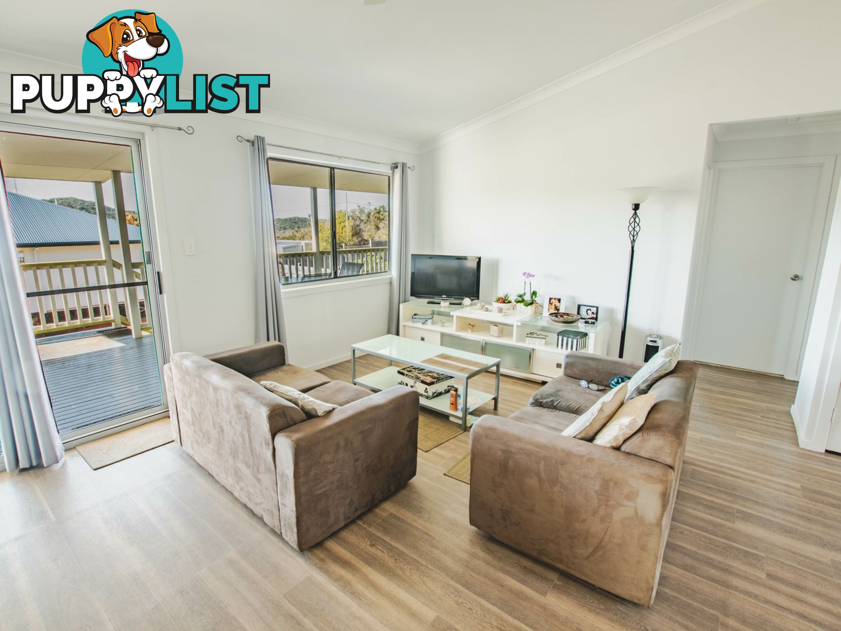 8 Hillview Pde RUSSELL ISLAND QLD 4184