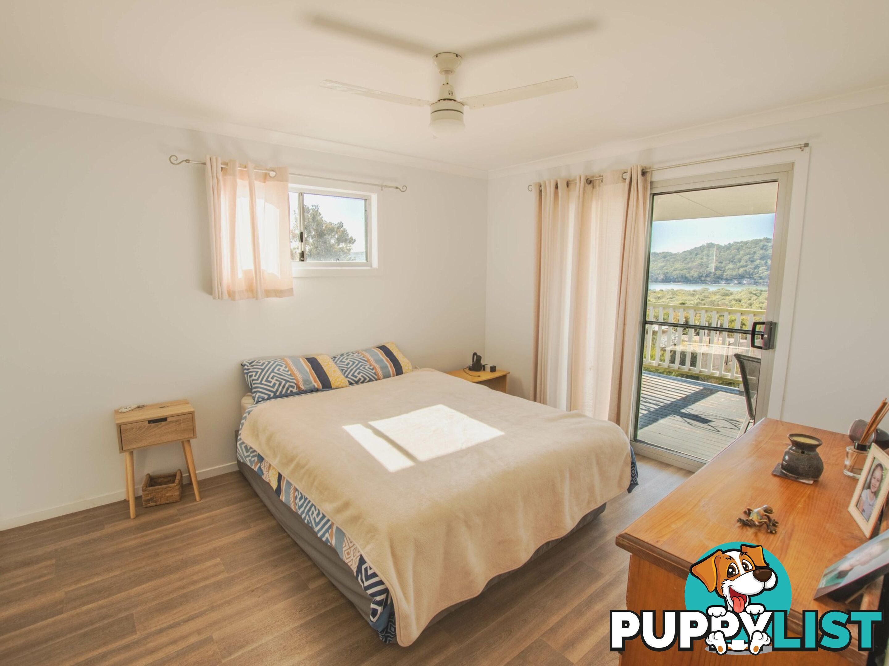 8 Hillview Pde RUSSELL ISLAND QLD 4184