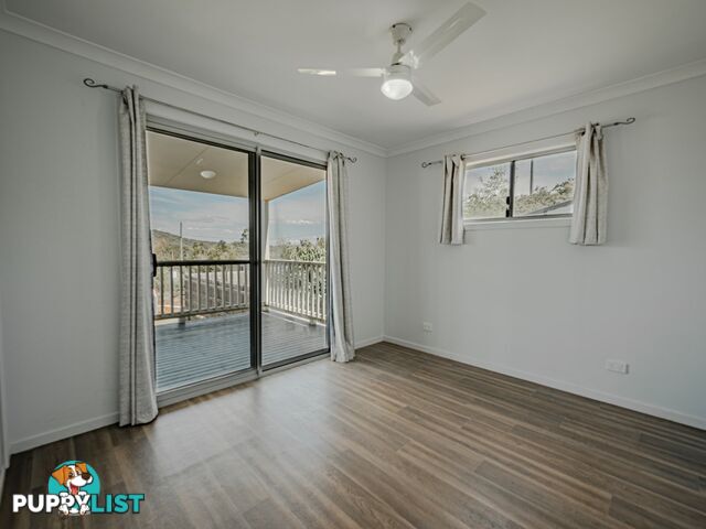 8 Hillview Pde RUSSELL ISLAND QLD 4184