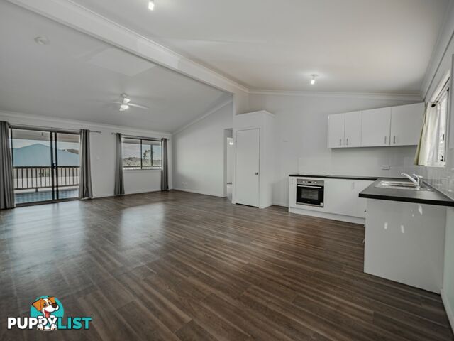 8 Hillview Pde RUSSELL ISLAND QLD 4184