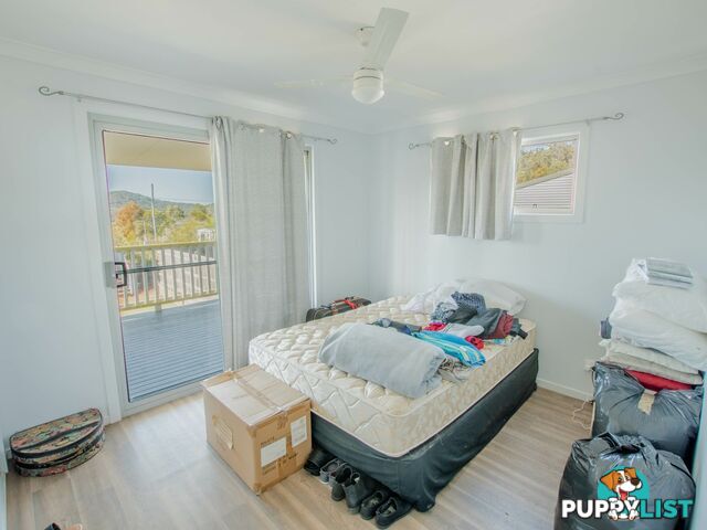 8 Hillview Pde RUSSELL ISLAND QLD 4184