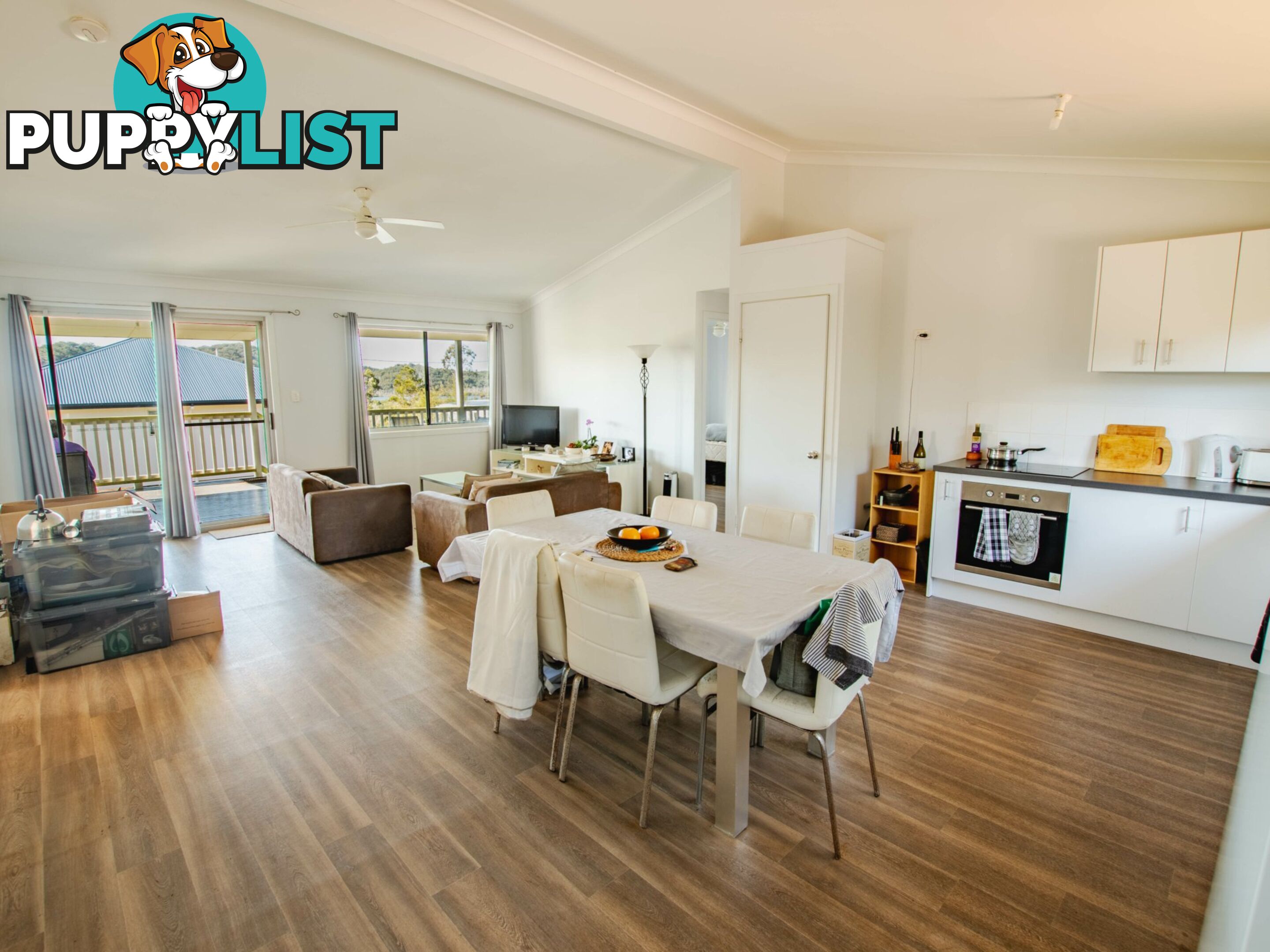 8 Hillview Pde RUSSELL ISLAND QLD 4184