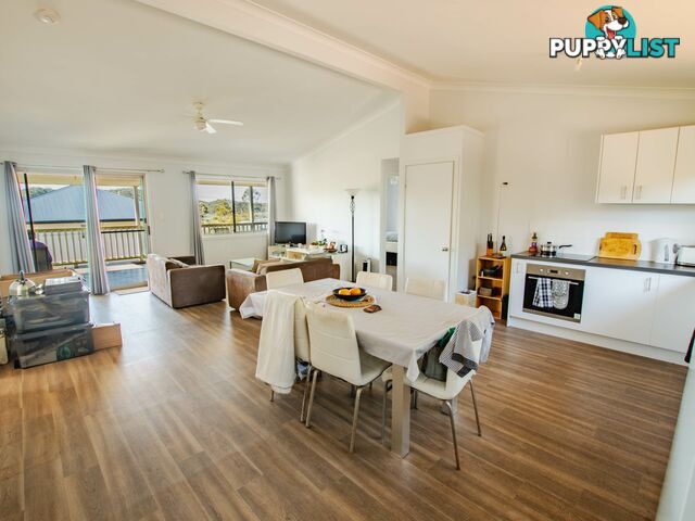 8 Hillview Pde RUSSELL ISLAND QLD 4184