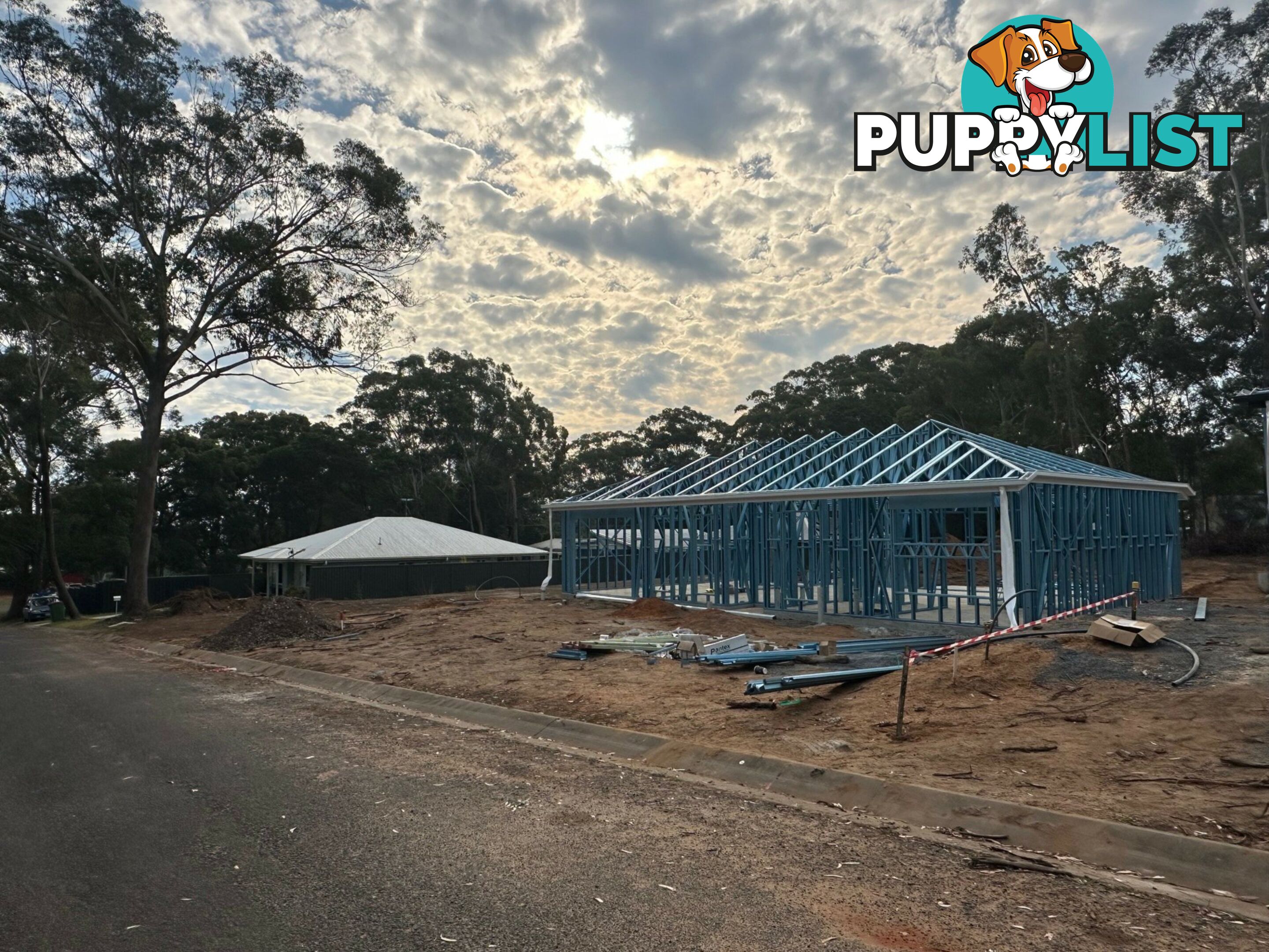 RUSSELL ISLAND QLD 4184