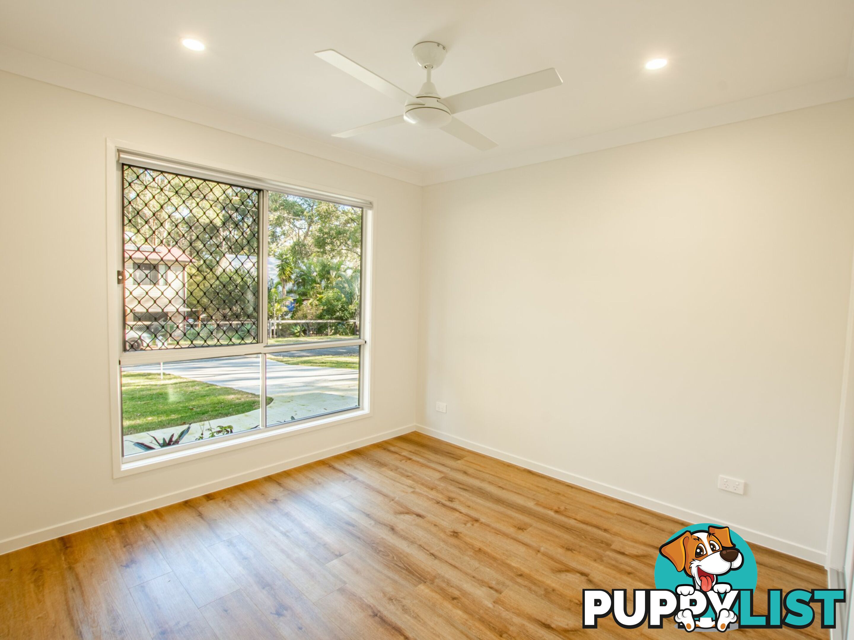 27 Ilumba Street RUSSELL ISLAND QLD 4184