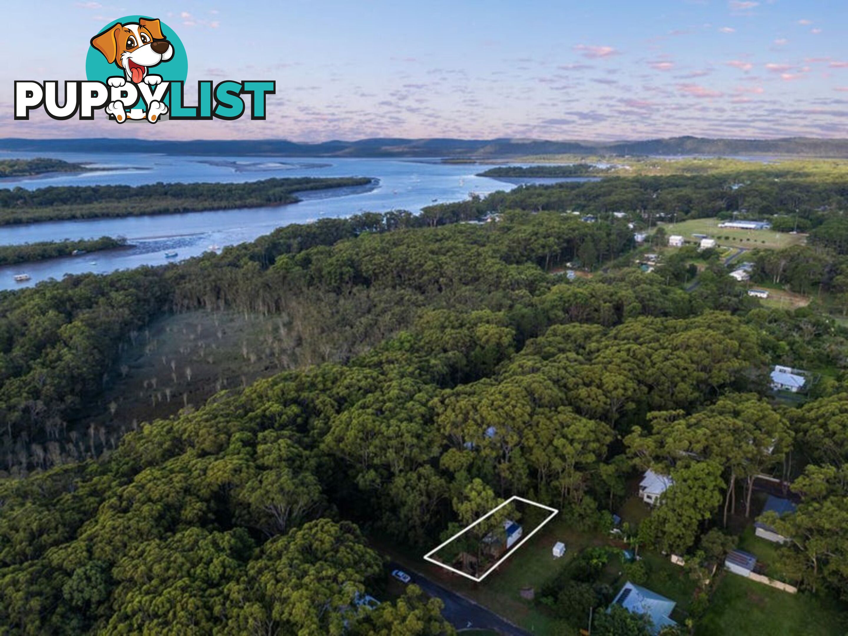 12 Oaklea Street RUSSELL ISLAND QLD 4184