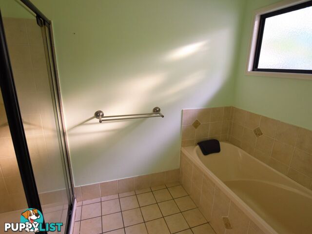 29 Letitia Avenue RUSSELL ISLAND QLD 4184