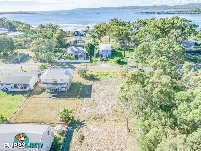 18 TENANNE STREET RUSSELL ISLAND QLD 4184