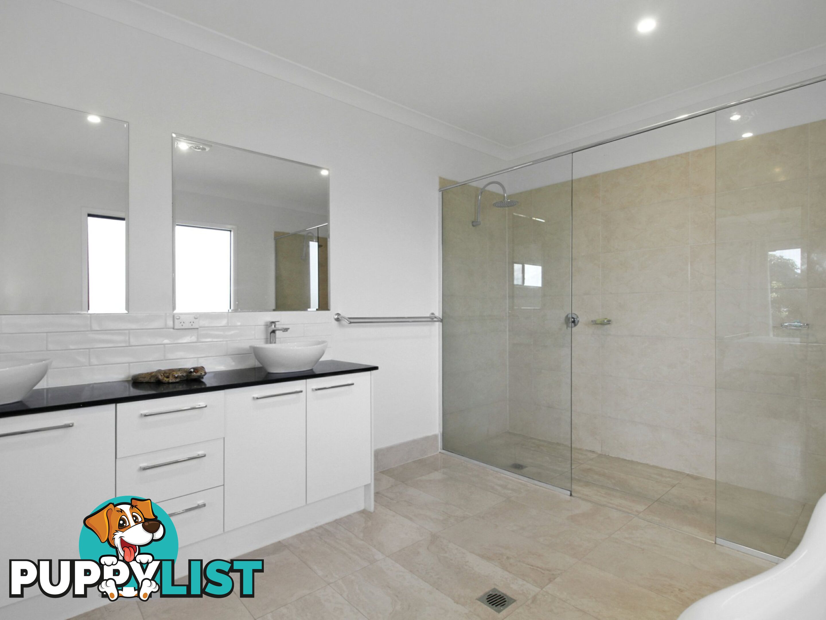 20 MARK ROAD RUSSELL ISLAND QLD 4184