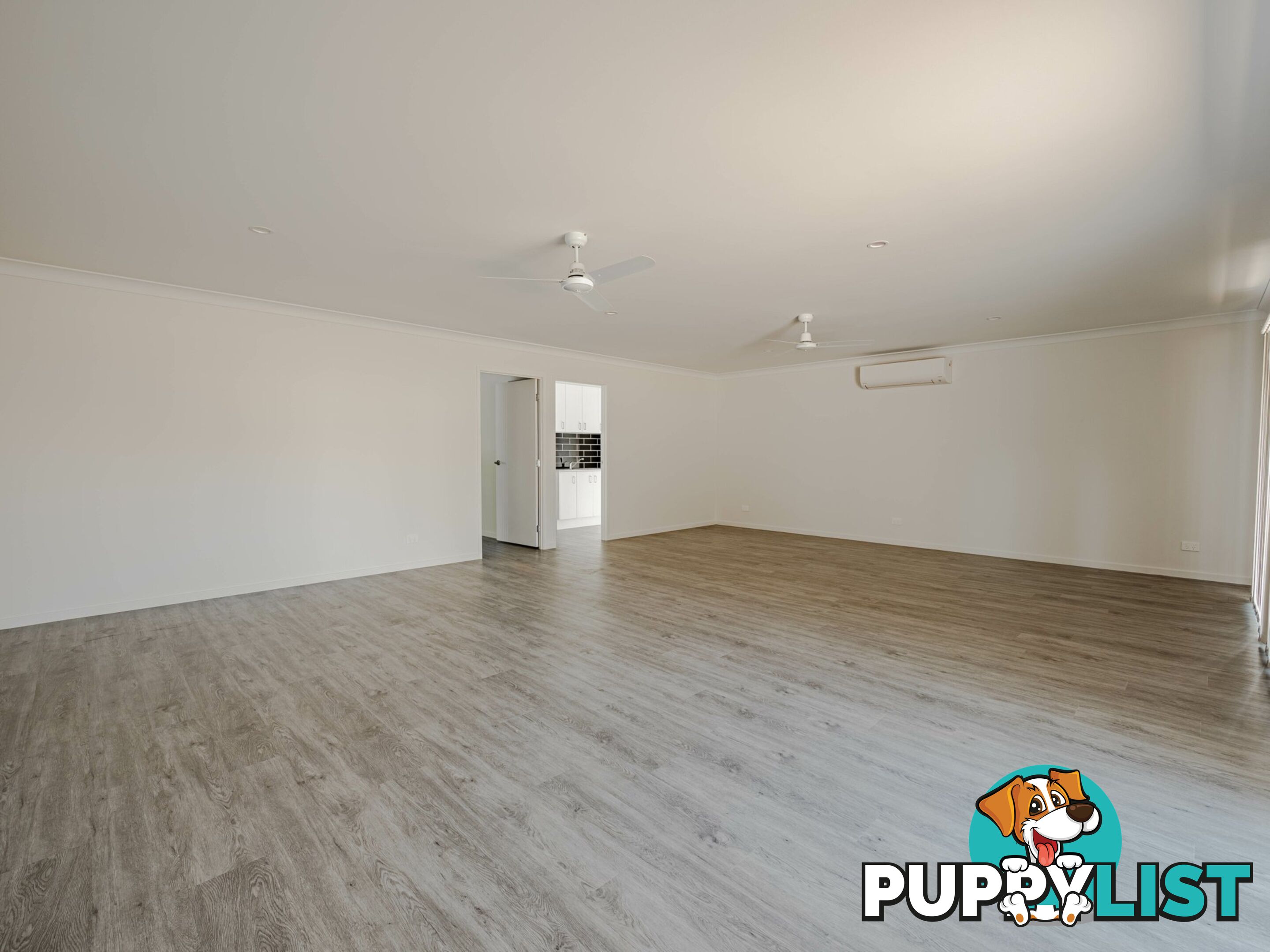 19 Robert Street RUSSELL ISLAND QLD 4184