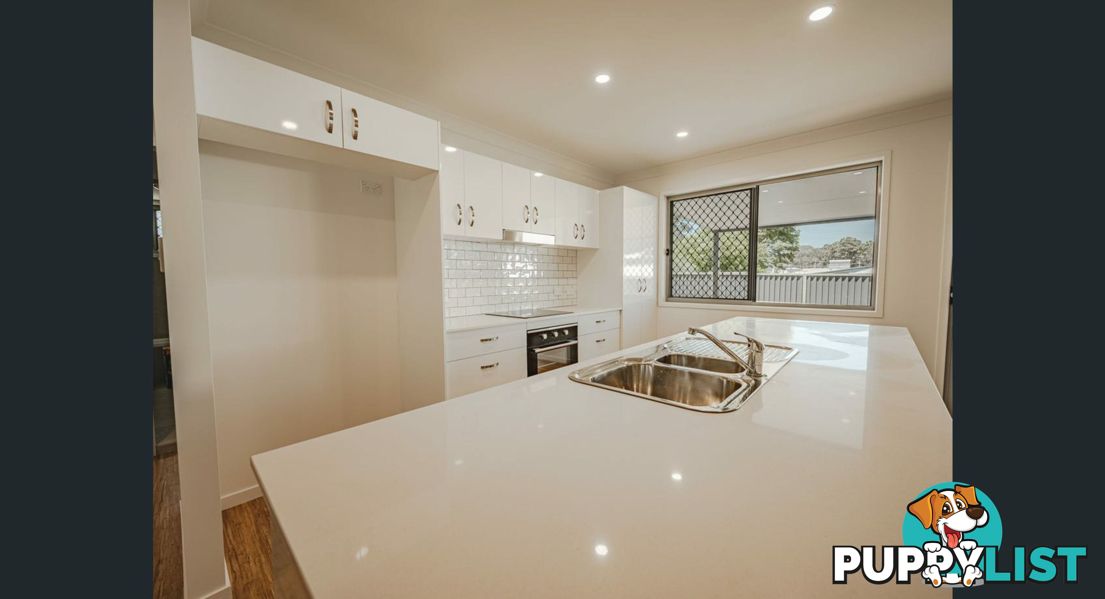 11 Kamar Street RUSSELL ISLAND QLD 4184