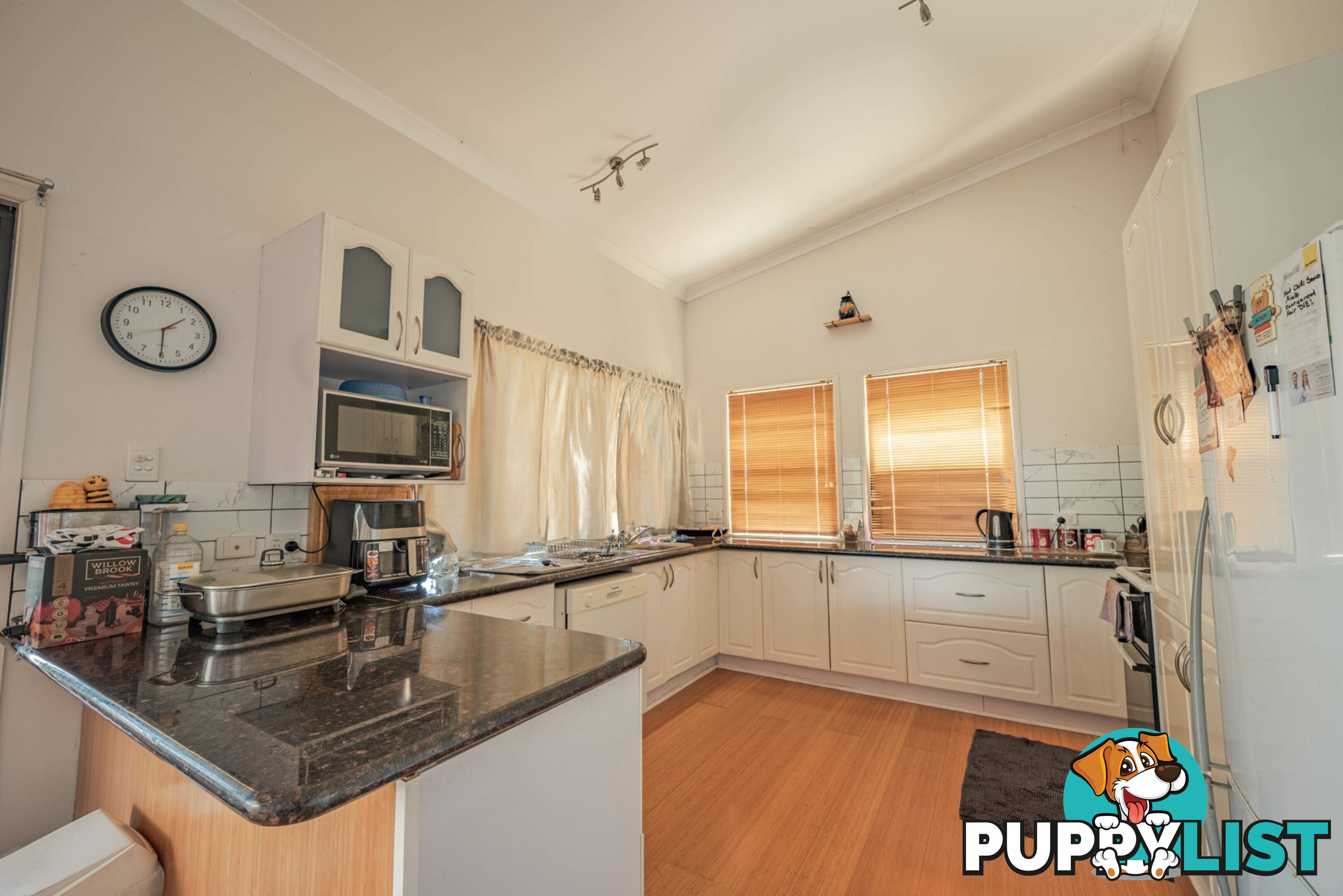 10 Carnation Court RUSSELL ISLAND QLD 4184