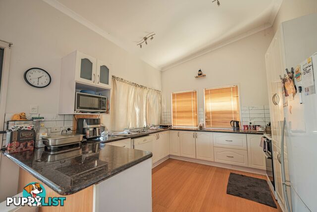 10 Carnation Court RUSSELL ISLAND QLD 4184