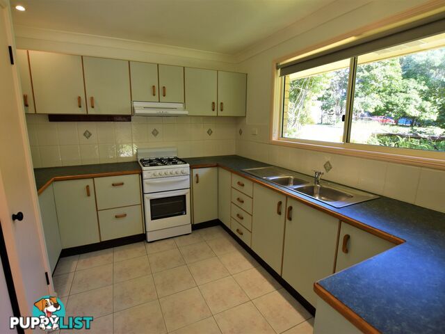 16 Oaklea Street RUSSELL ISLAND QLD 4184