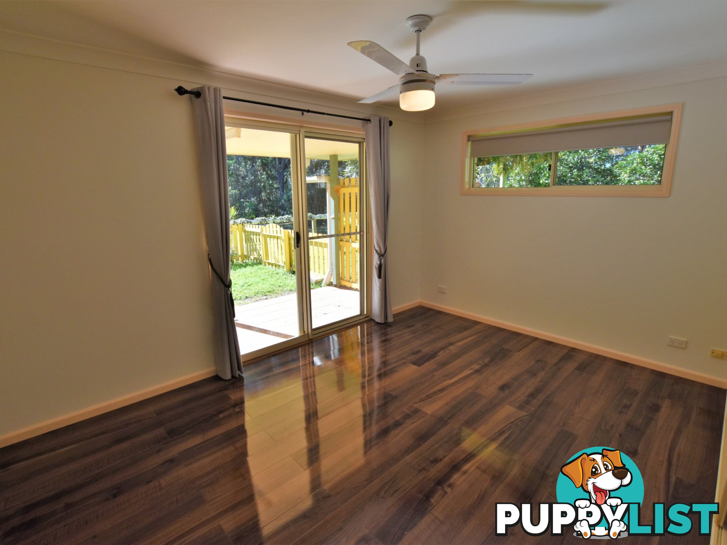 16 Oaklea Street RUSSELL ISLAND QLD 4184