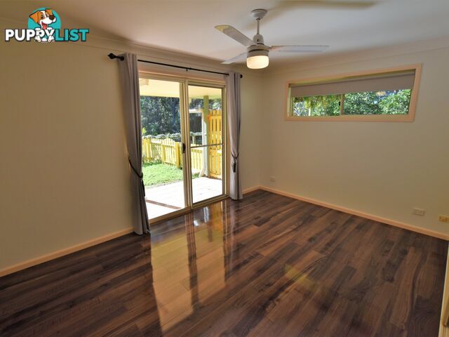 16 Oaklea Street RUSSELL ISLAND QLD 4184