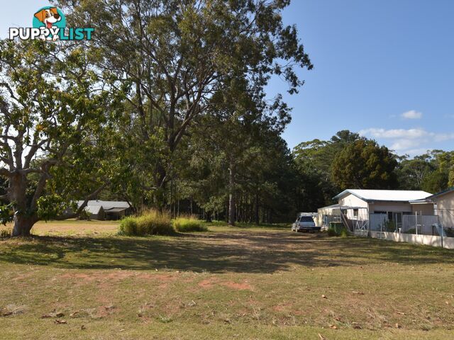 11 Robert Street RUSSELL ISLAND QLD 4184