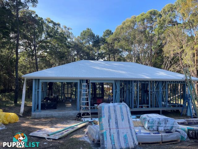 RUSSELL ISLAND QLD 4184