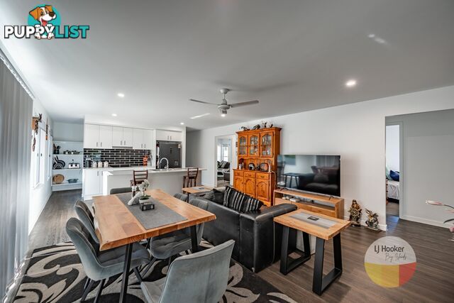 5-7 Meadstone Street RUSSELL ISLAND QLD 4184