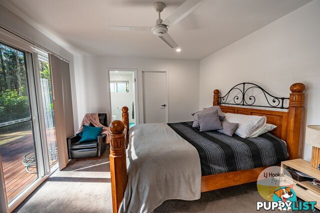 5-7 Meadstone Street RUSSELL ISLAND QLD 4184