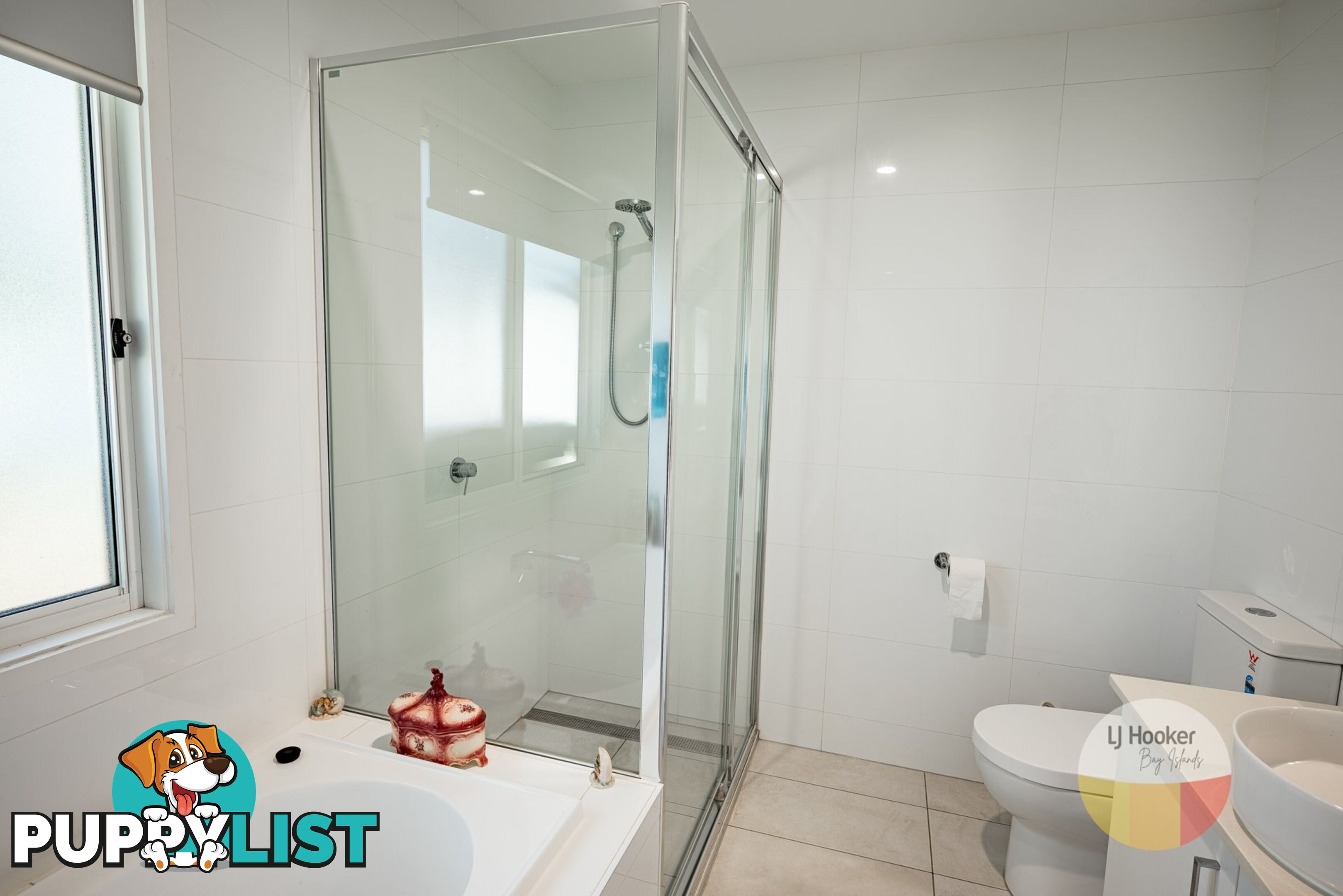 5-7 Meadstone Street RUSSELL ISLAND QLD 4184