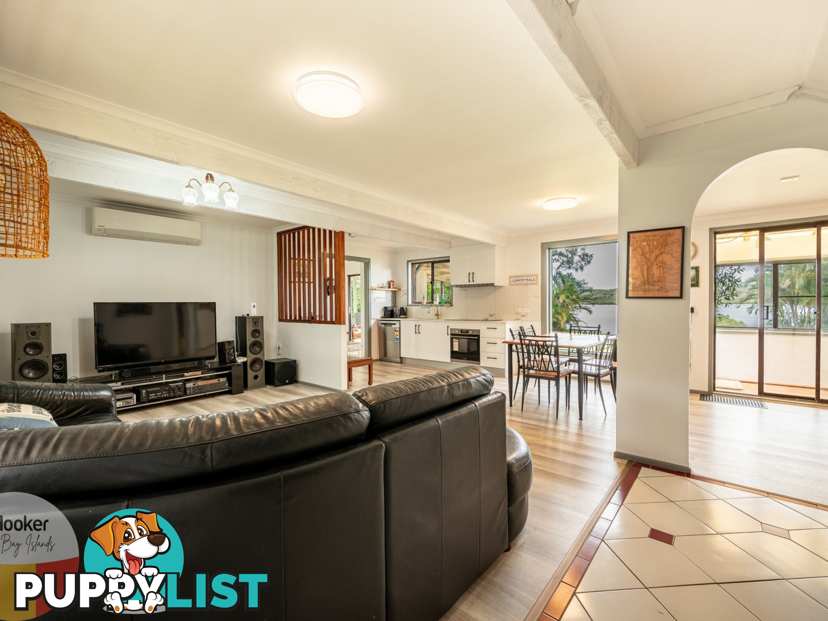 18 Emerson St RUSSELL ISLAND QLD 4184