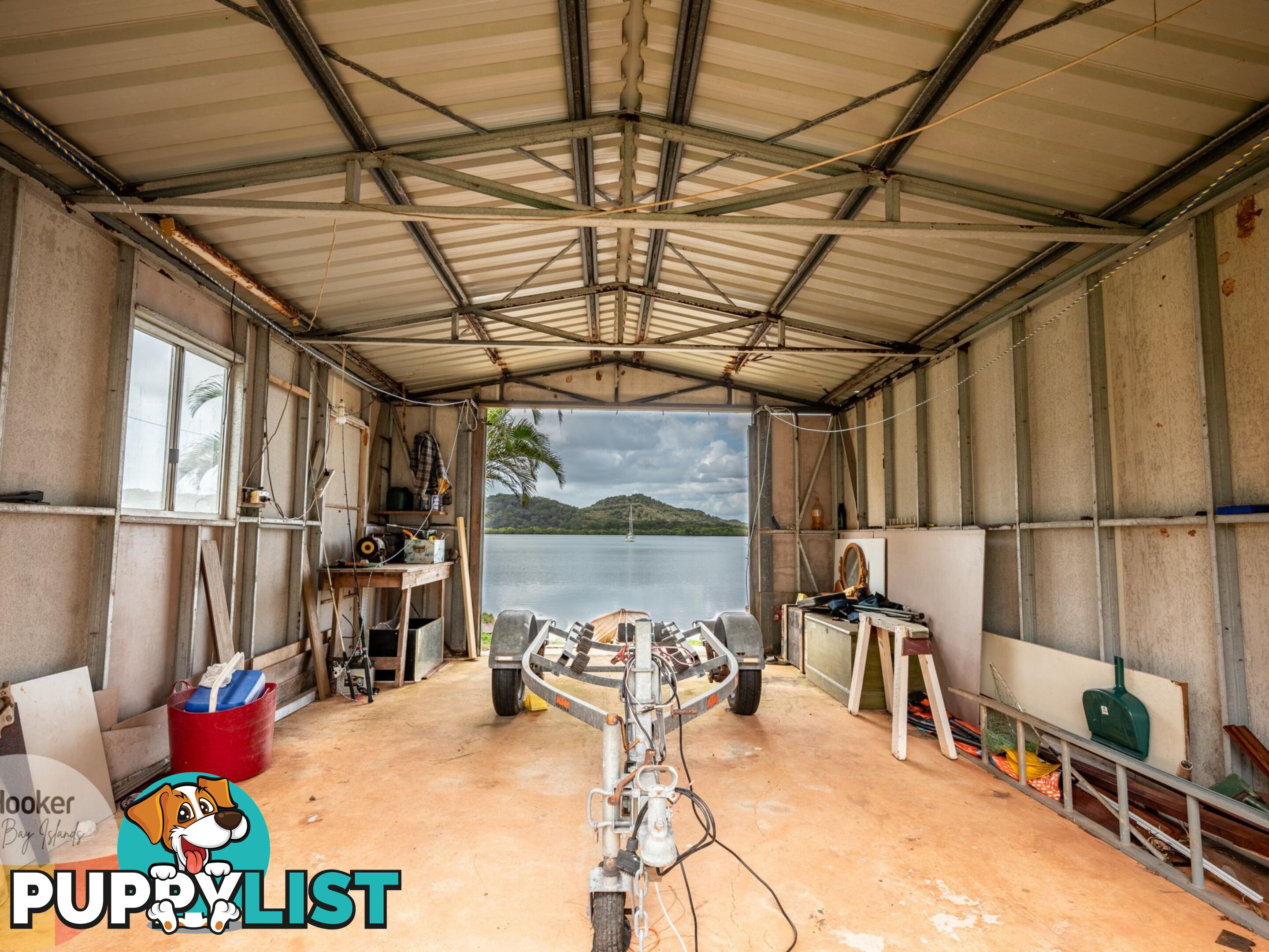 18 Emerson St RUSSELL ISLAND QLD 4184