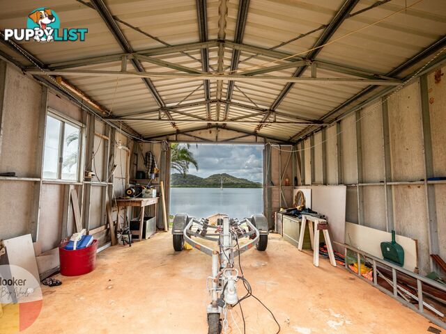 18 Emerson St RUSSELL ISLAND QLD 4184