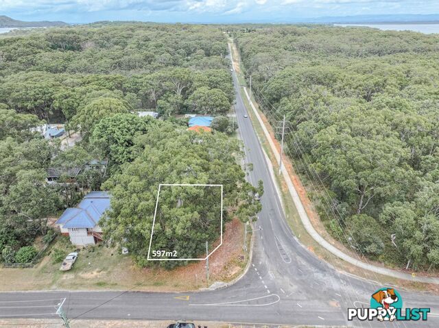 62 Minjerriba Road RUSSELL ISLAND QLD 4184