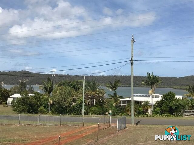 39 Canaipa Point Dve RUSSELL ISLAND QLD 4184