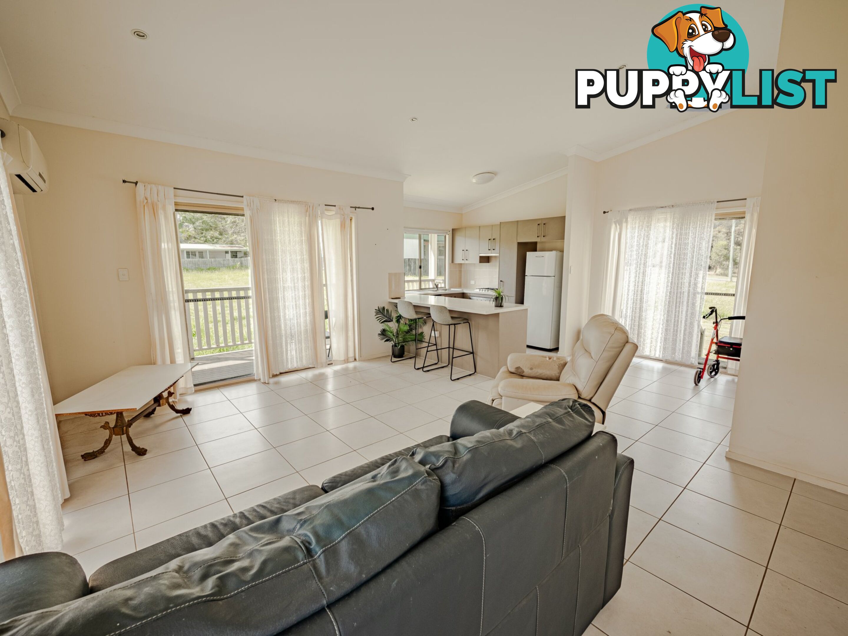 16 PANORAMA AVE RUSSELL ISLAND QLD 4184