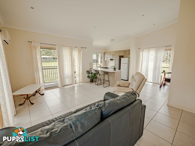 16 PANORAMA AVE RUSSELL ISLAND QLD 4184
