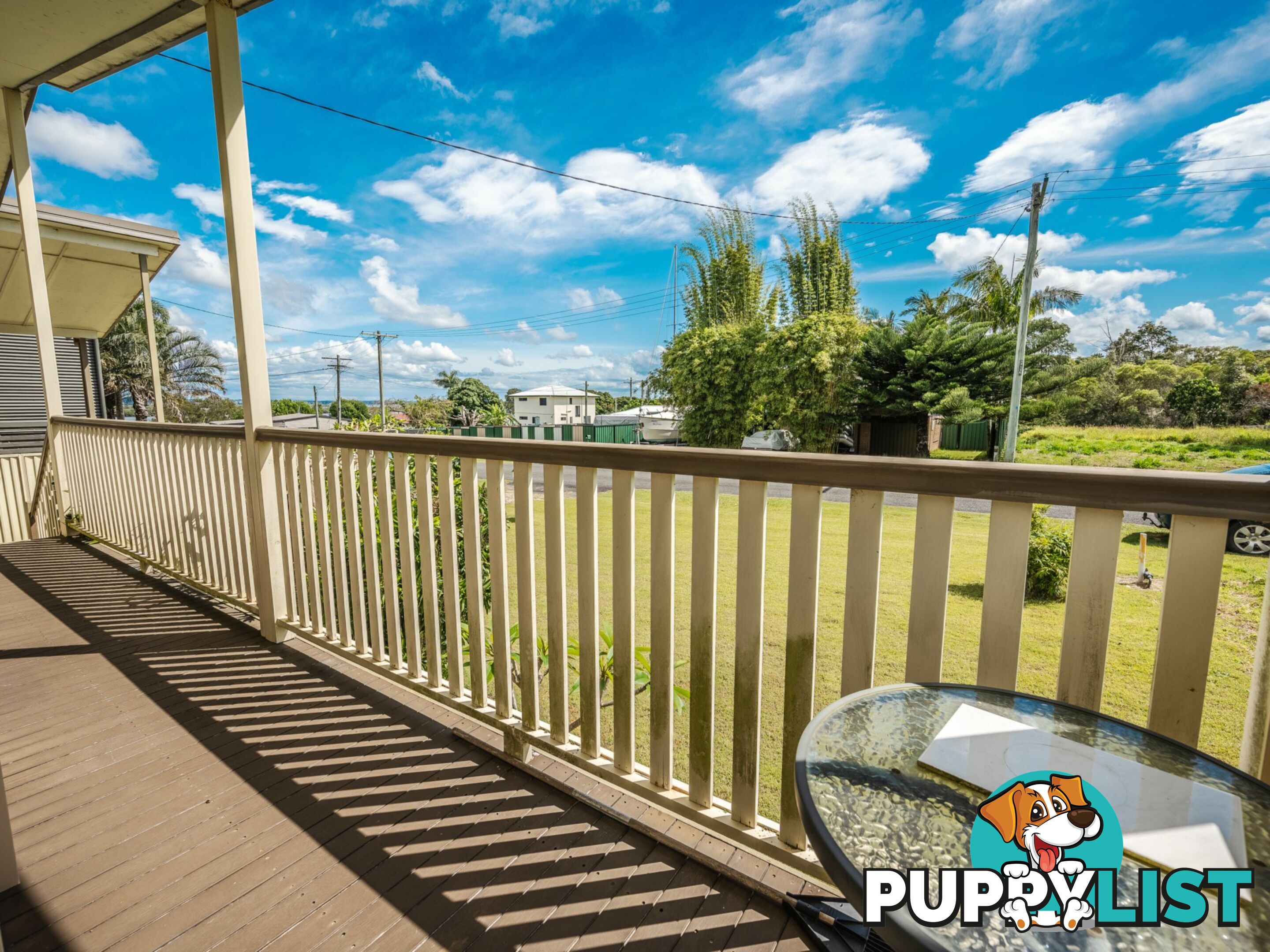 16 PANORAMA AVE RUSSELL ISLAND QLD 4184