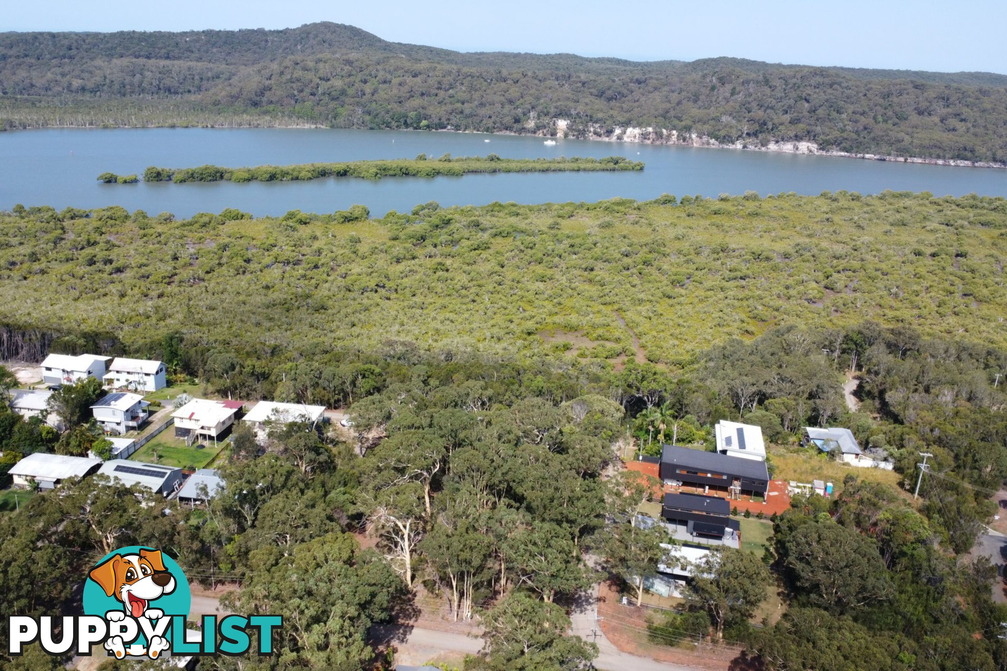 26 Amber Avenue RUSSELL ISLAND QLD 4184