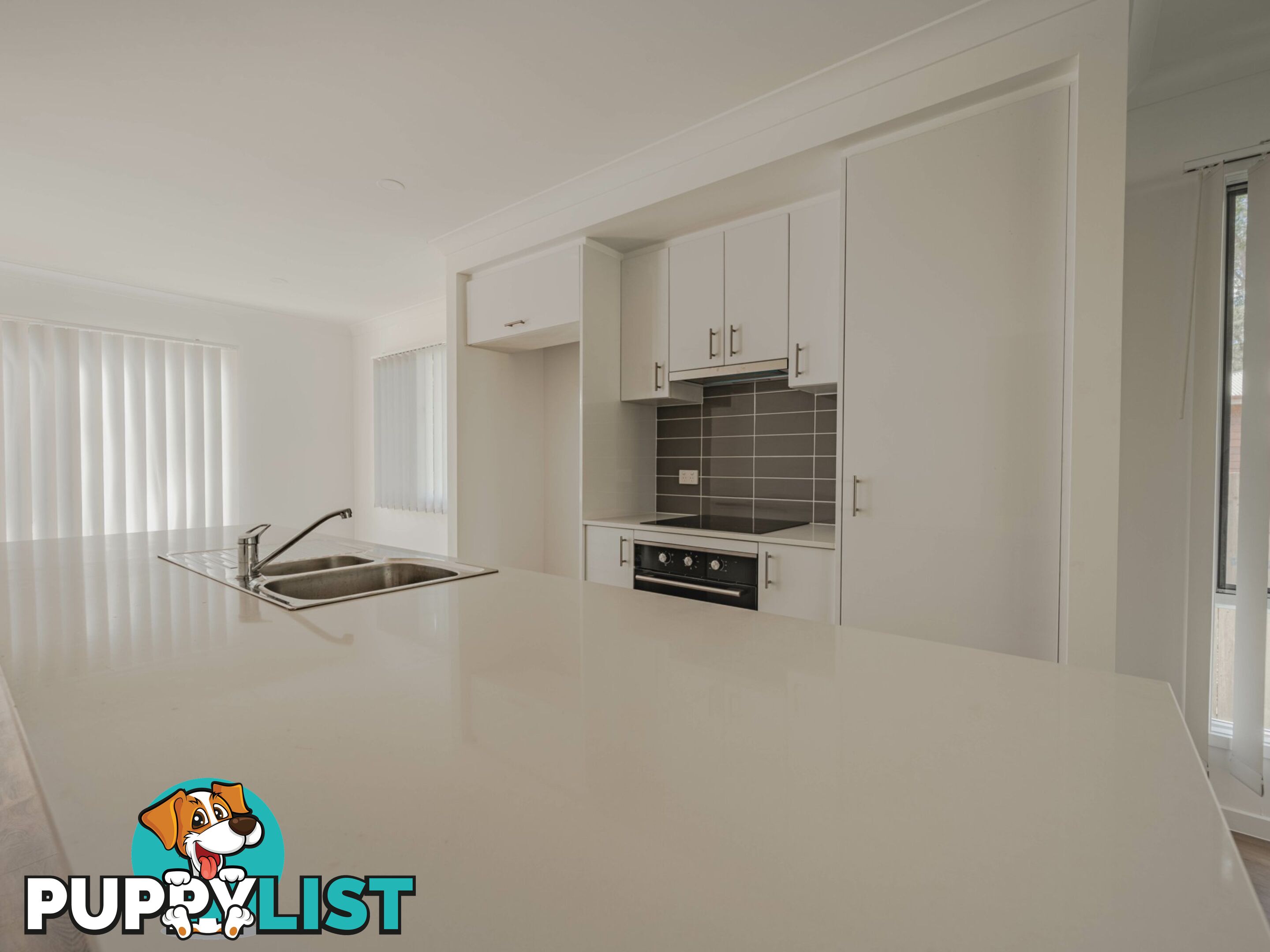 34 LAU STREET RUSSELL ISLAND QLD 4184