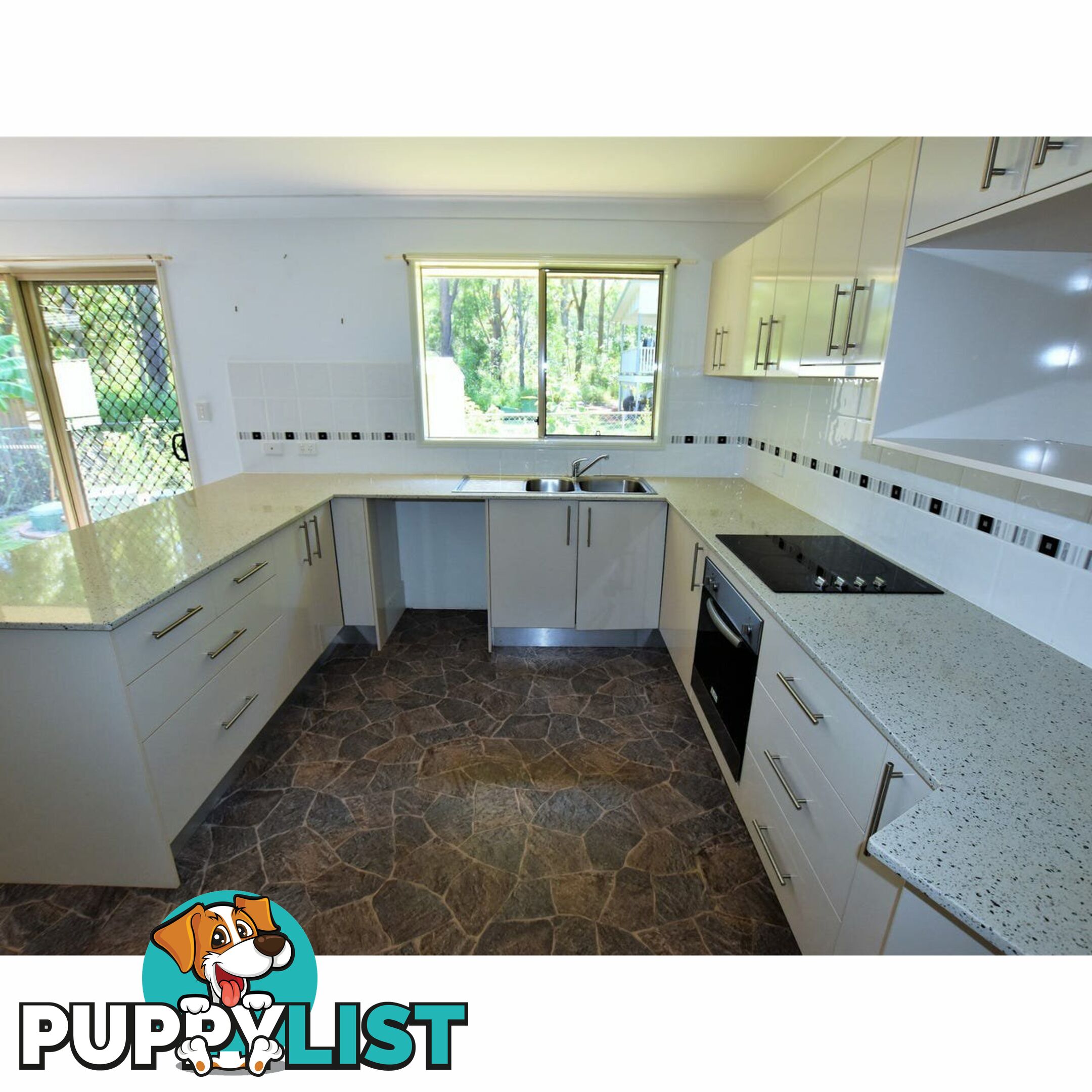 1 Clivia Street RUSSELL ISLAND QLD 4184