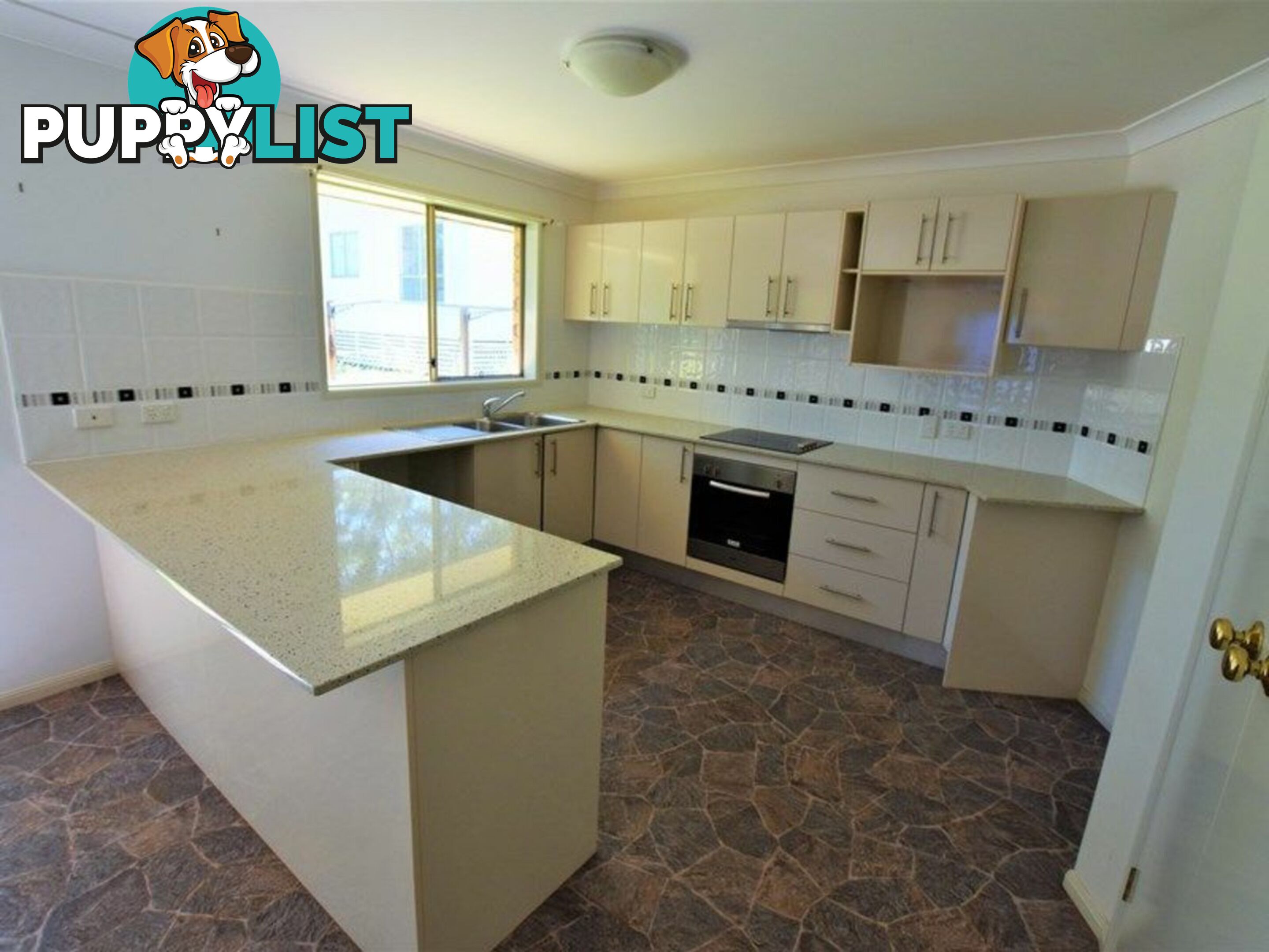 1 Clivia Street RUSSELL ISLAND QLD 4184