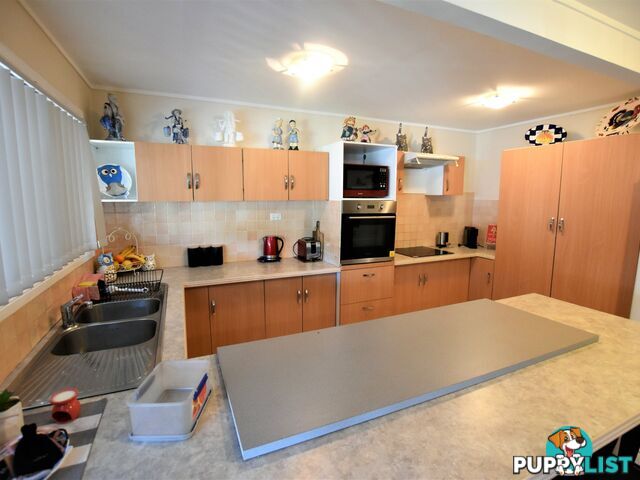 48 Highland Street RUSSELL ISLAND QLD 4184