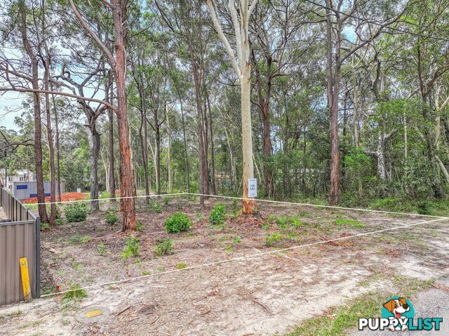 37 Cook Avenue RUSSELL ISLAND QLD 4184