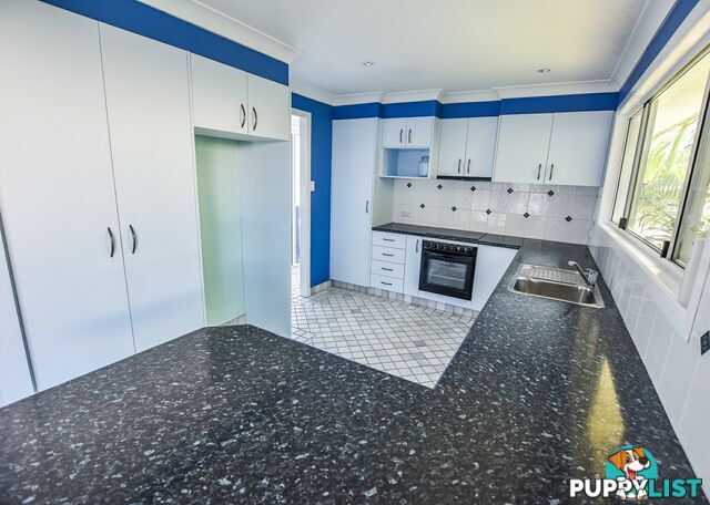 104 Crescent Dve RUSSELL ISLAND QLD 4184