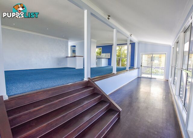 104 Crescent Dve RUSSELL ISLAND QLD 4184