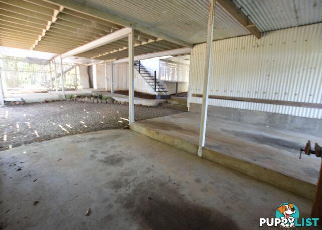104 Crescent Dve RUSSELL ISLAND QLD 4184