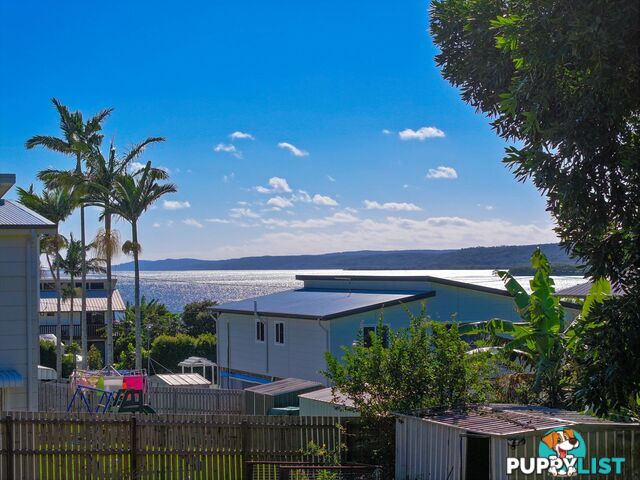21-23 Kamar Street RUSSELL ISLAND QLD 4184