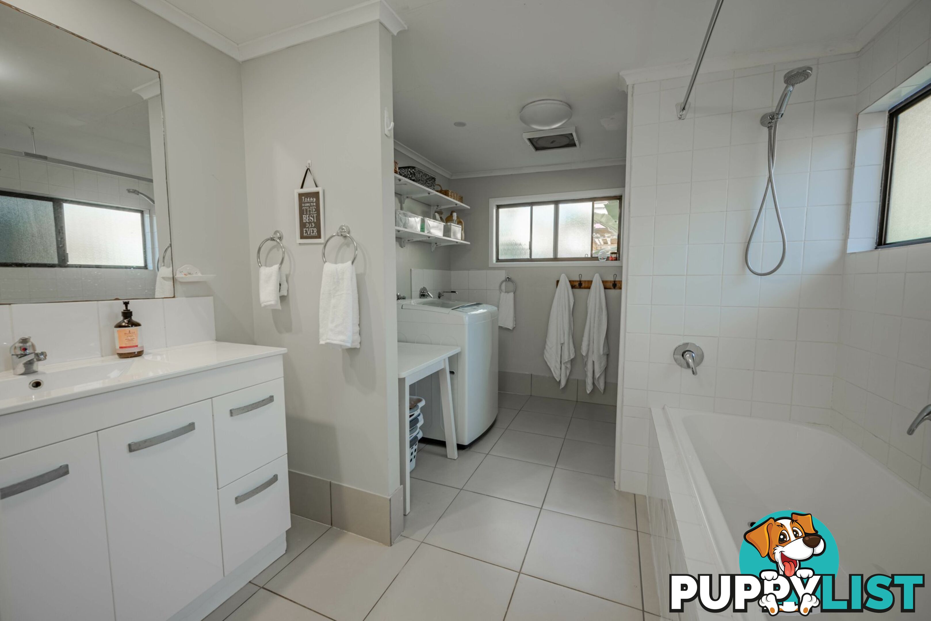 21-23 Kamar Street RUSSELL ISLAND QLD 4184