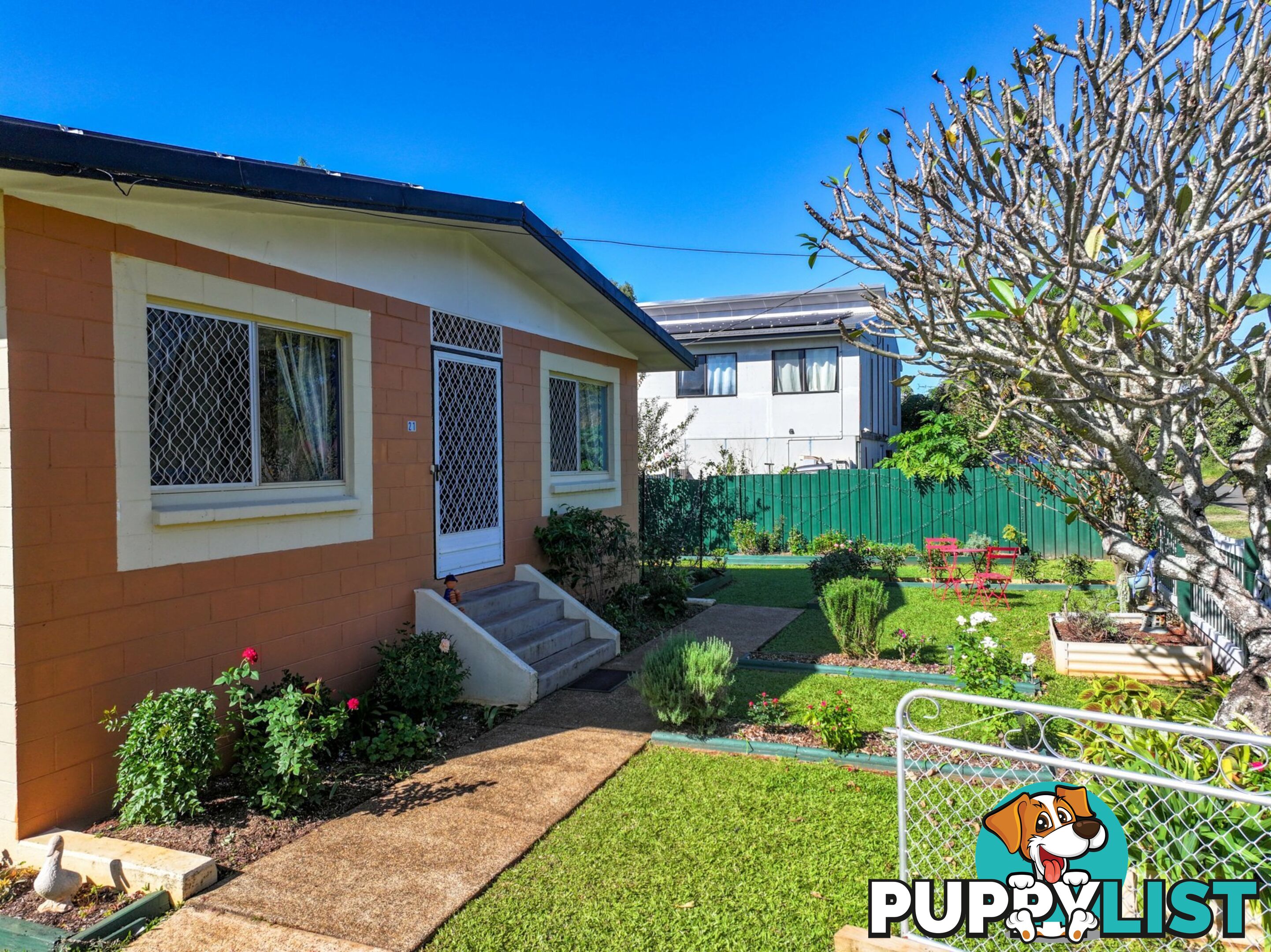 21-23 Kamar Street RUSSELL ISLAND QLD 4184