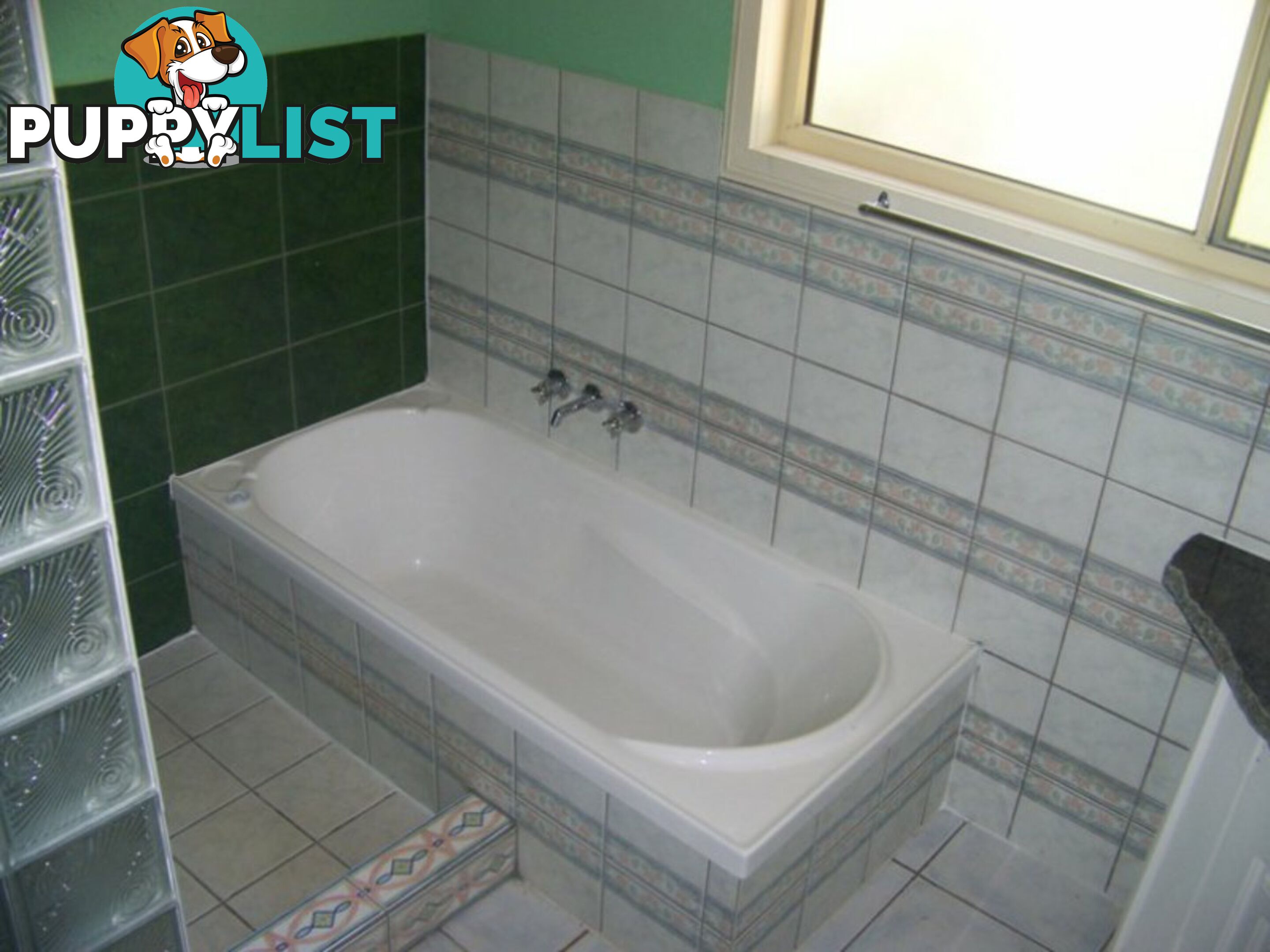 2 Bradman RUSSELL ISLAND QLD 4184