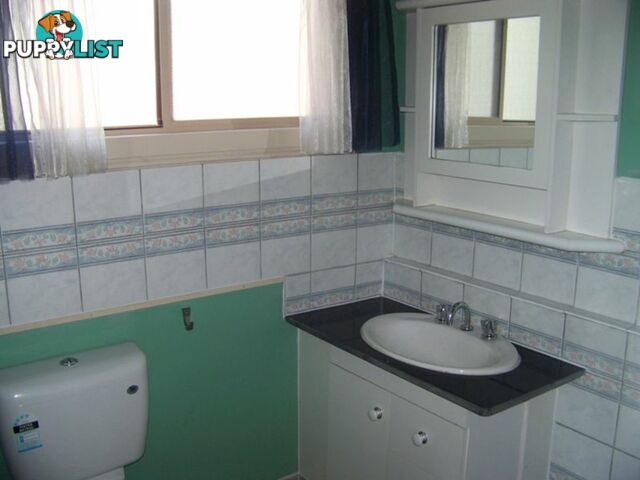 2 Bradman RUSSELL ISLAND QLD 4184