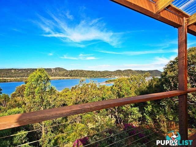 38 Leichhardt Terrace RUSSELL ISLAND QLD 4184