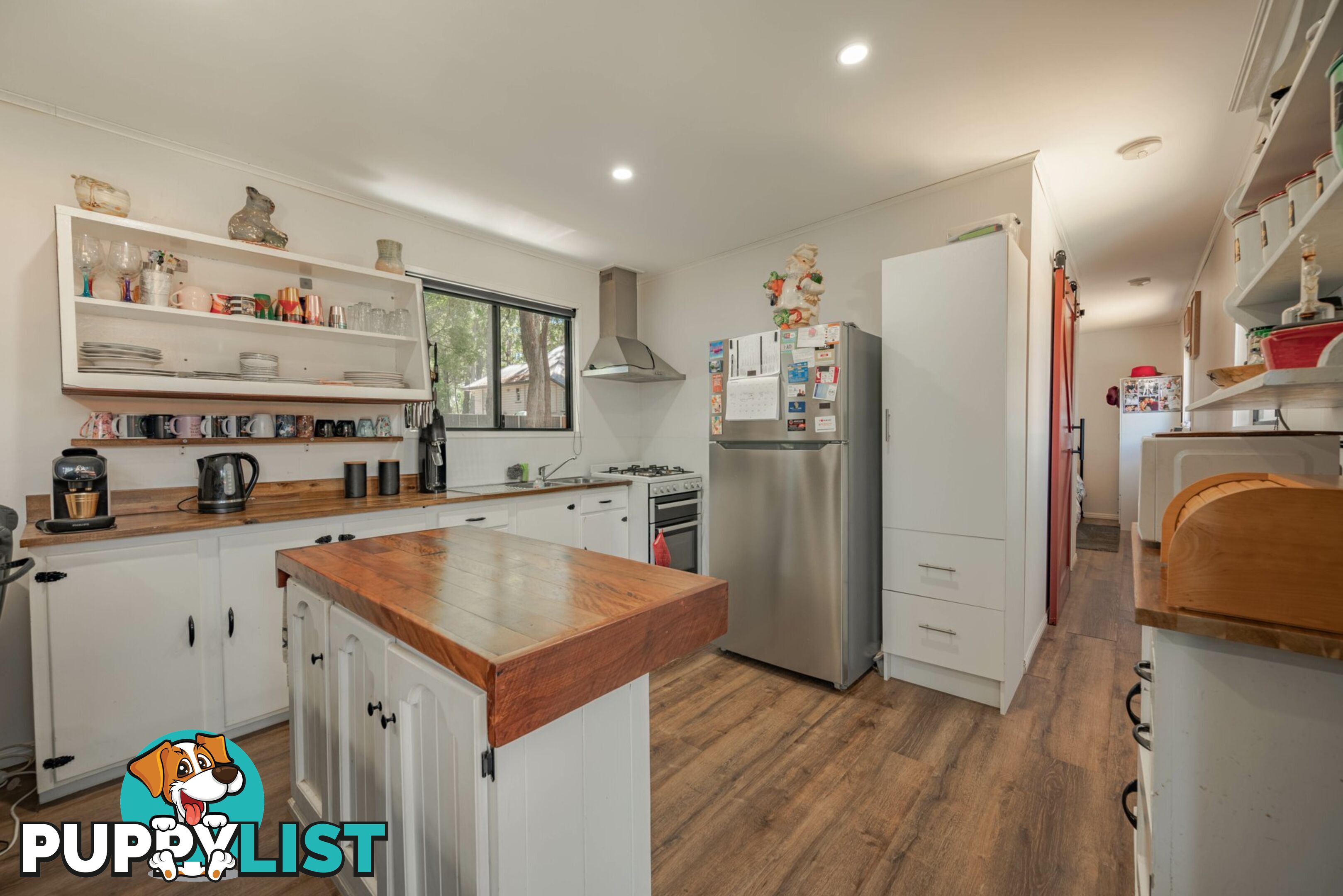 6 Kula street RUSSELL ISLAND QLD 4184